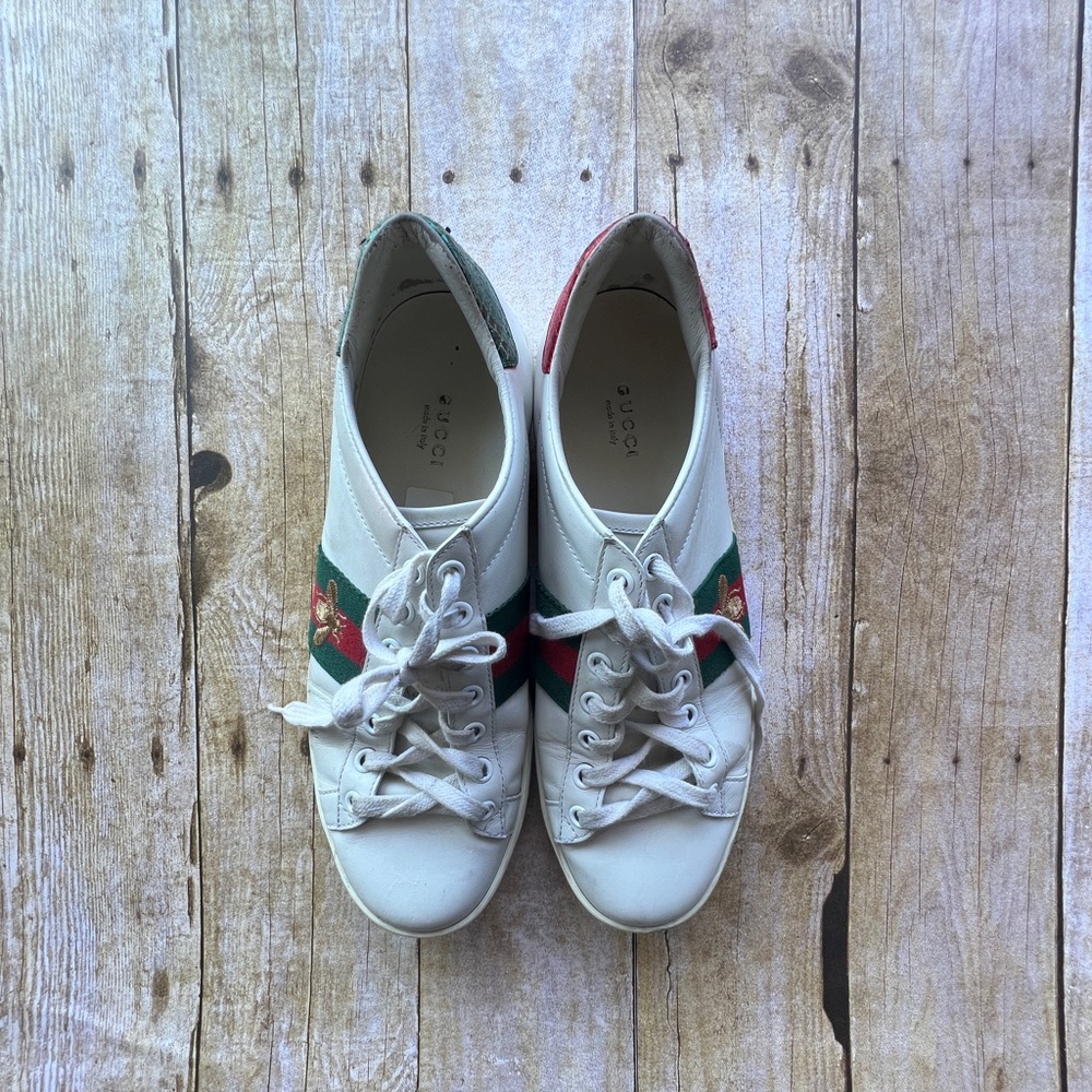 Gucci White Leather Embroidered Bee Ace Low-Top Sneakers